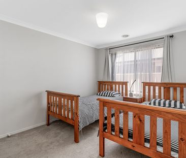 Modern Family Living with Flexible Layout - Photo 4