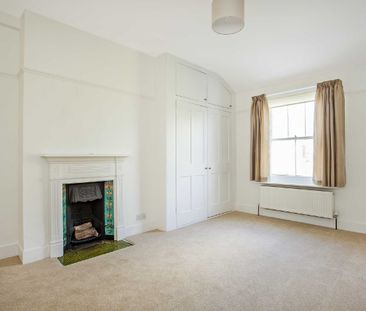 Lydon Road, London, SW4 - Photo 1