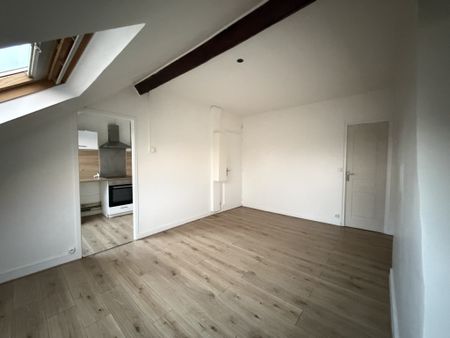 Location Appartement 2 pièces 34m² AMIENS 80000 - Photo 2
