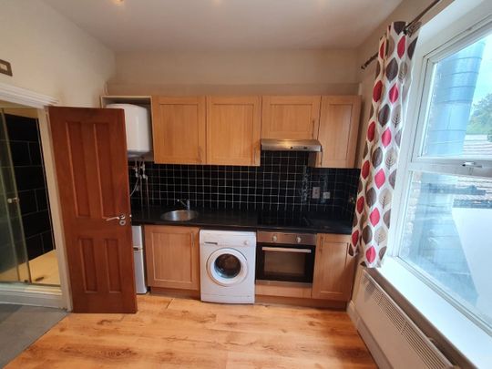 Studio Flat, Catford, SE6 - Photo 1