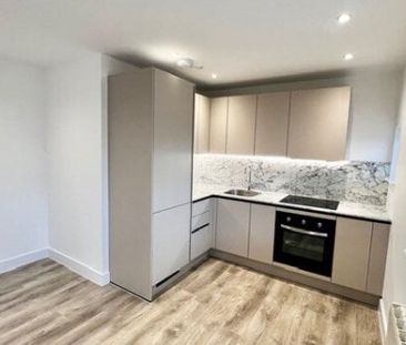 Flat 1 Gale Street, Dagenham, RM9 4TP, Property for rent - Photo 1