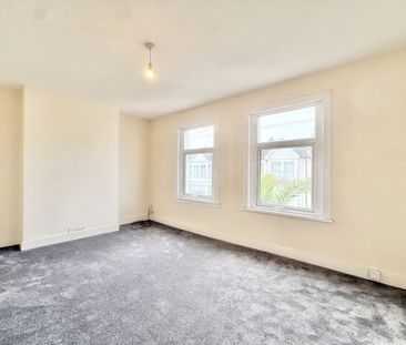1 bed Flat Stromness Road, SS2 - Photo 1