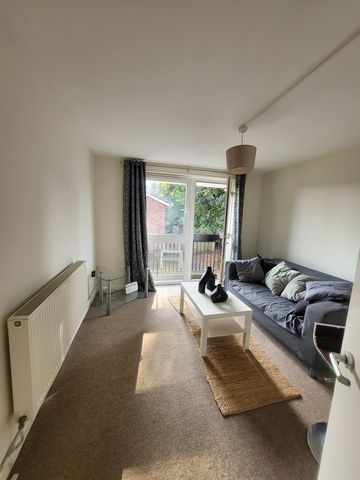 3 bed apartment to rent in Upton Road, Norwich, NR4 - Photo 2