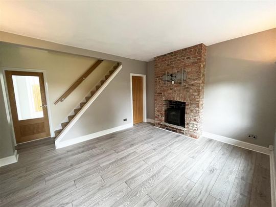 2 bedroom terraced house to rent - Photo 1