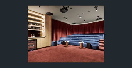 R.Iconic 2 Bedrooms Apartment for Lease - Photo 2