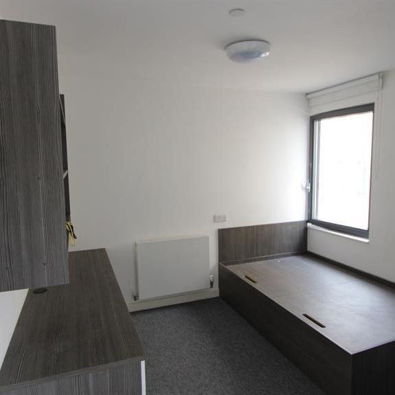 Studio to rent - Photo 1