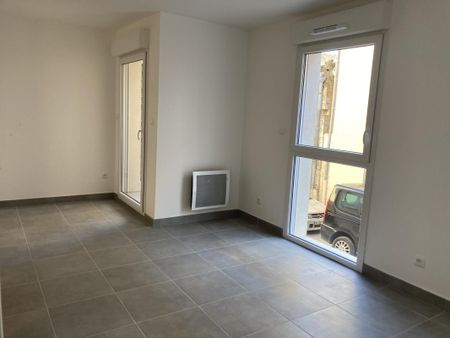 Location Appartement 1 pièce 24m² MONTPELLIER 34000 - Photo 2
