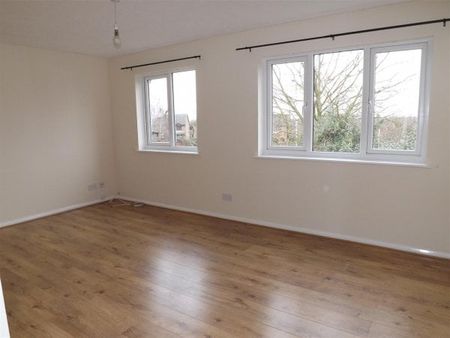 Clifford Road, Chafford Hundred, Property for rent - Photo 3