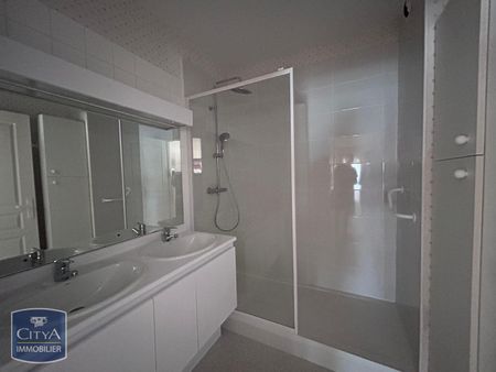 Location Appartement 3 pièces 83m² LE MANS 72000 - Photo 4