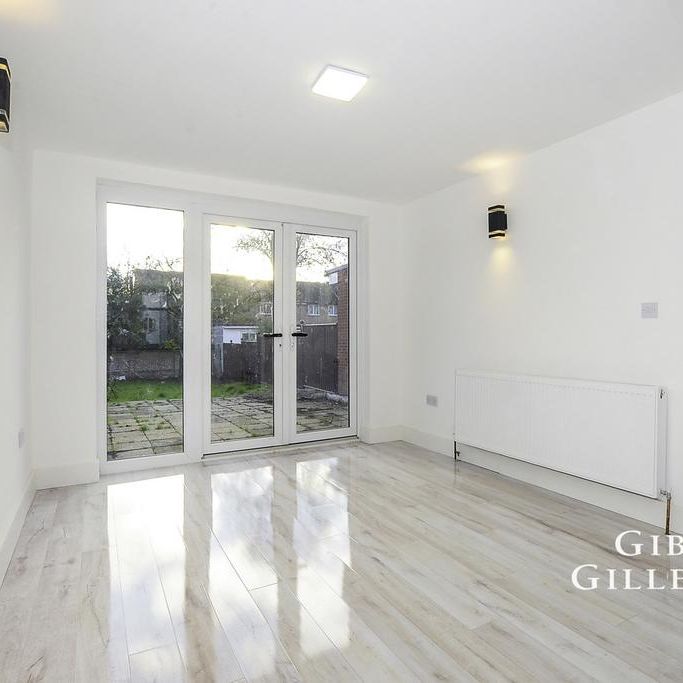 3 bedroom terraced house to rent - Photo 1