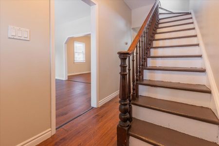 For Lease - 24 Maple Street, Aurora, Ontario - Photo 2