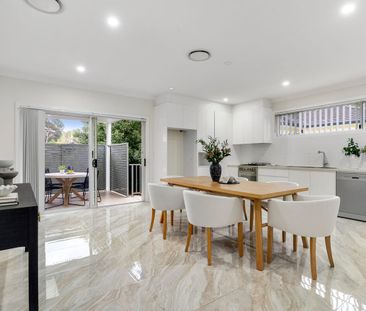 Stylish Near-New Duplex in Prime Location - Photo 6