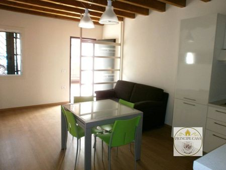 Villa a schiera via Principe Umberto 54/B, Centro Storico, Este - Photo 2