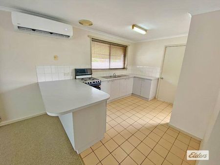 Freshly updated and low maintenance living - Photo 4