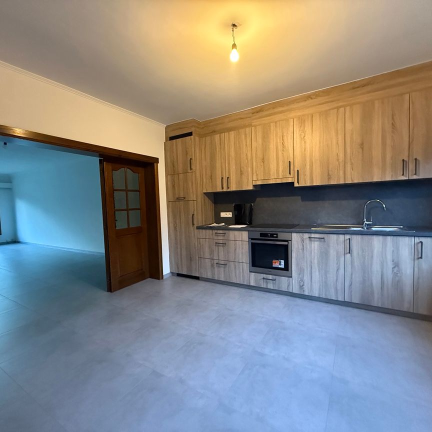 Prachtig gerenoveerde woning, rustig gelegen - Foto 1