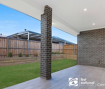 Modern Family Home - Photo 4