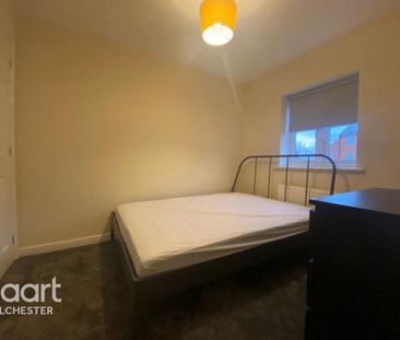 1 bedroom in a house share to rent - Photo 2