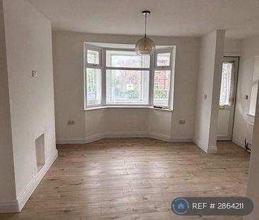 3 bedroom end of terrace house to rent - Photo 4