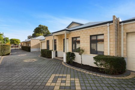 Spacious and Private in the Top End of Carlisle!! - Photo 2