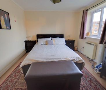 Himalayan Way, Watford - Photo 4