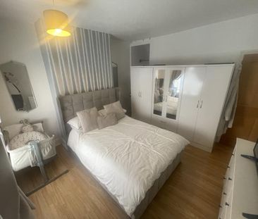 2 bedroom house to rent - Photo 2