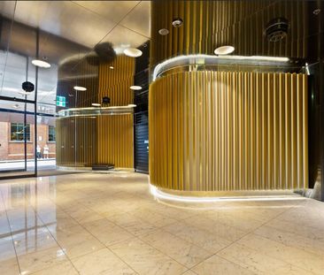 HARBOUR VIEW & LOCATION! - Photo 2