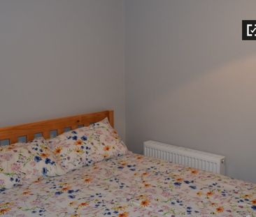 Room for rent in 4-bedroom apartment in Glasnevin, Dublin - Photo 6