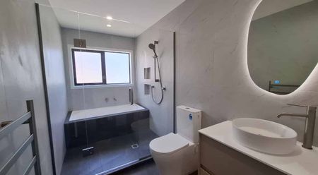 Fabulous Family Home - Photo 4