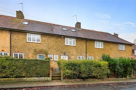 3 bedroom terraced house to rent - Photo 5