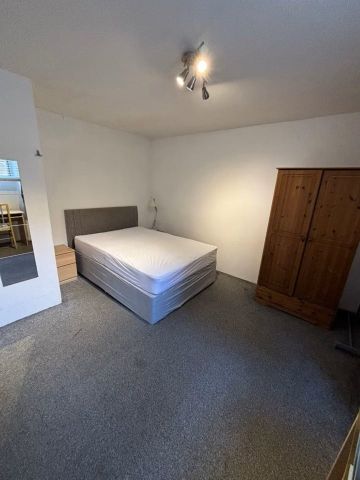 Room in a Shared Flat, Wheatfield Street, EH11 - Photo 3