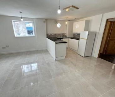 2 bedroom house to rent - Photo 1