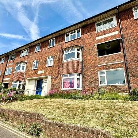 Canterbury Drive, Brighton, BN2 - Photo 1