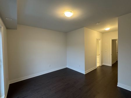 For Lease - 383 Inspire Boulevard, Brampton, Ontario - Photo 4