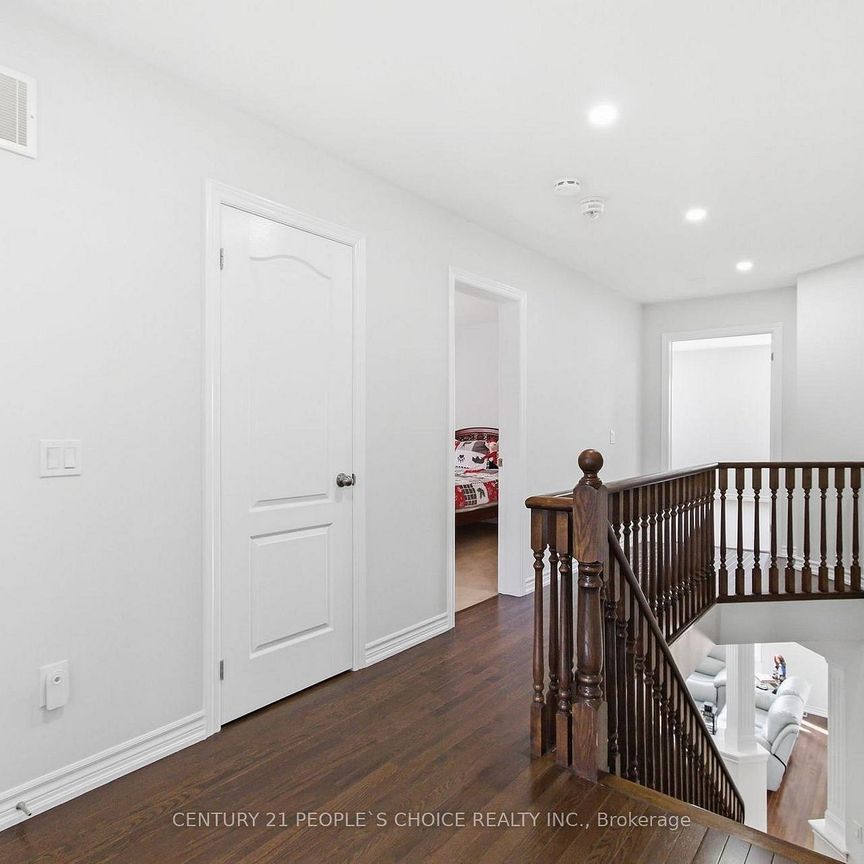 For Lease - 188 Bonnieglen Farm Boulevard, Caledon, Ontario - Photo 1