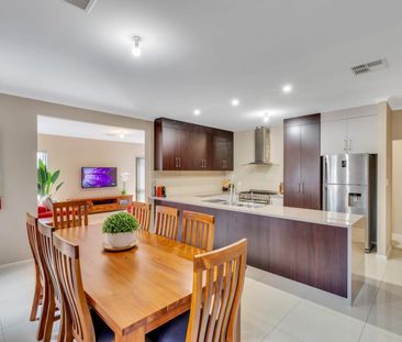 Stunning 3 bedroom home - Photo 4