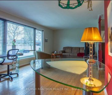 For Lease - 19 Wenderly Drive, Aurora, Ontario - Photo 3