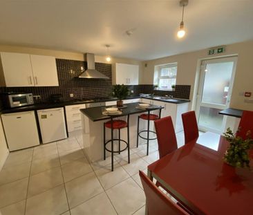 Hearsall Lane Room 6 - Photo 4