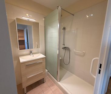Location Appartement 4 pièces 83m² LYON 7ème - Photo 5