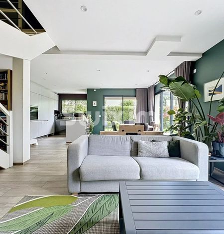 Maison • Prévessin-Moëns - Photo 3