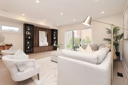 For Lease - 1046 ROOSEVELT Road, Mississauga, Ontario - Photo 2