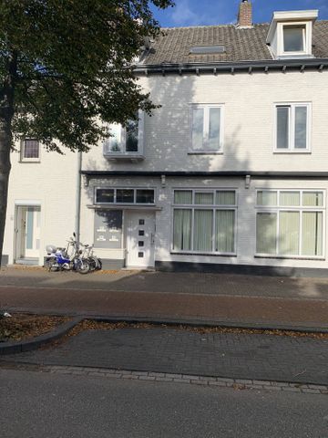 Rijksweg Zuid 136, 6161BS, Geleen - Photo 2