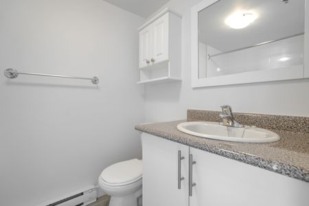 Red Top Tower Apartments - Bachelor - Photo 4
