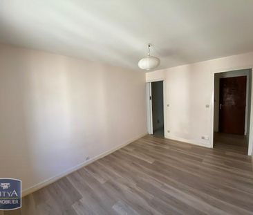 Location Appartement 1 pièce 19m² POITIERS 86000 - Photo 1