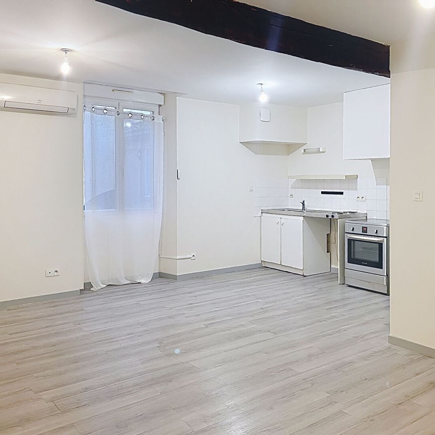 Location Appartement 1 pièce 32m² LA ROCHELLE 17000 - Photo 1