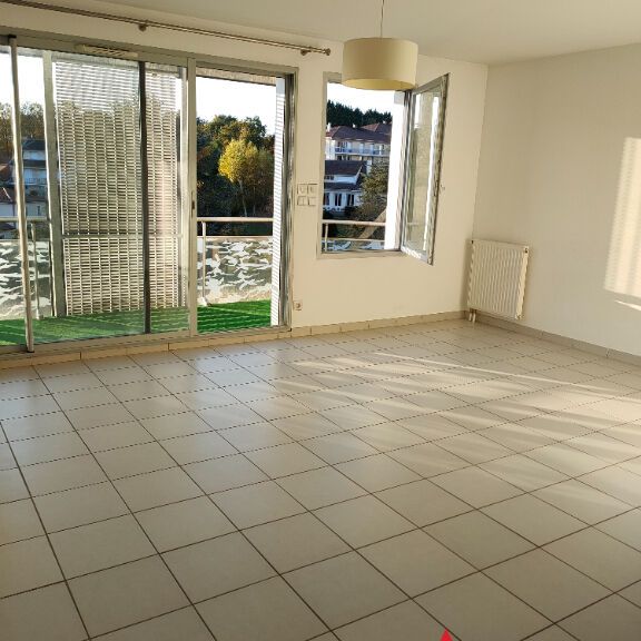 Location Appartement 2 pièces 52m² - Photo 1