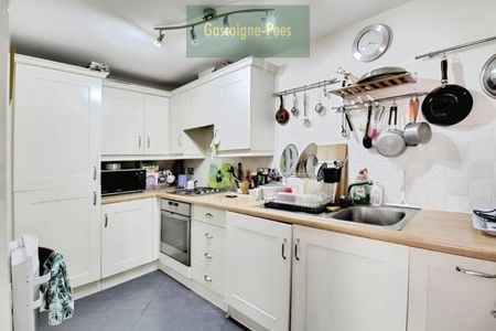 Crown Heights, Basingstoke, RG21 - Photo 4