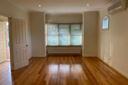 Unit 1/21 Collins Street, - Photo 4