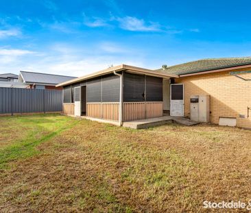 Charming Family Home - A1 Location! - Photo 3