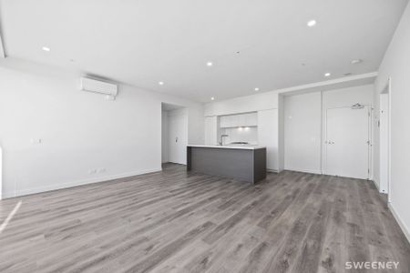 Brand new two bedroom two bathroom apartment with spectacular City and Bay views - Photo 3