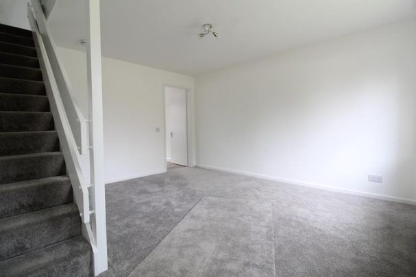 2 bedroom end of terrace house to rent - Photo 1